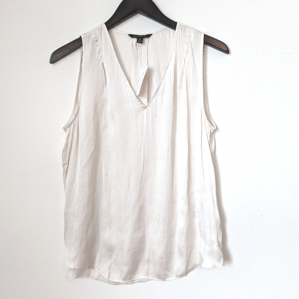 NWT Banana Republic Women's Sleeveless Ivory Shirt in Medium